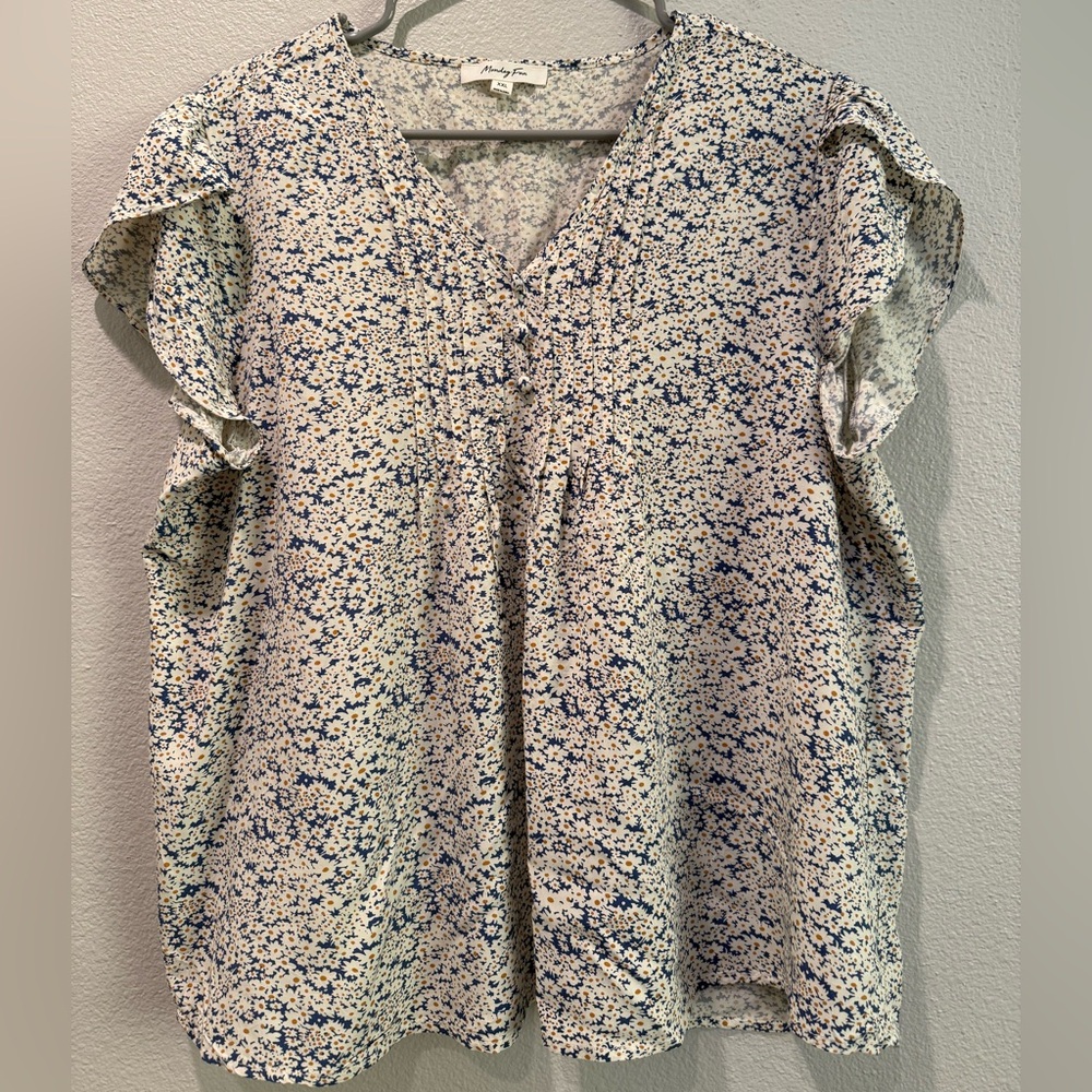 Blue and White Flutter Sleeve Blouse with Relaxed Fit and Pleated Detail